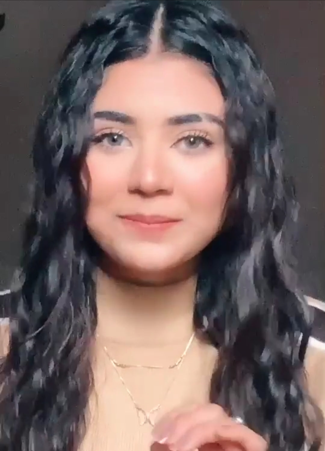 AREEKA HAQ FAVOURITE 😍 LENS SHADE : ICY GREY EYES